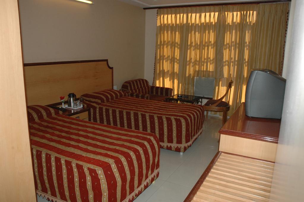 Hotel Apex International Jodhpur  Zimmer foto